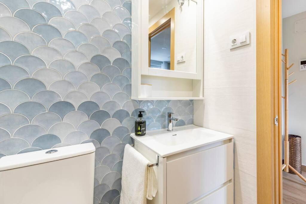 El Toison 21 Parking Gratis-6 Pax Centro-Historico Apartment Bilbao Exterior photo